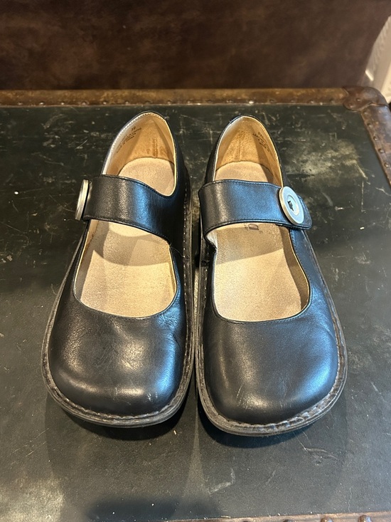 Alegria Shoes - Alegria Black Leather Mary Jane Flats with Button Strap